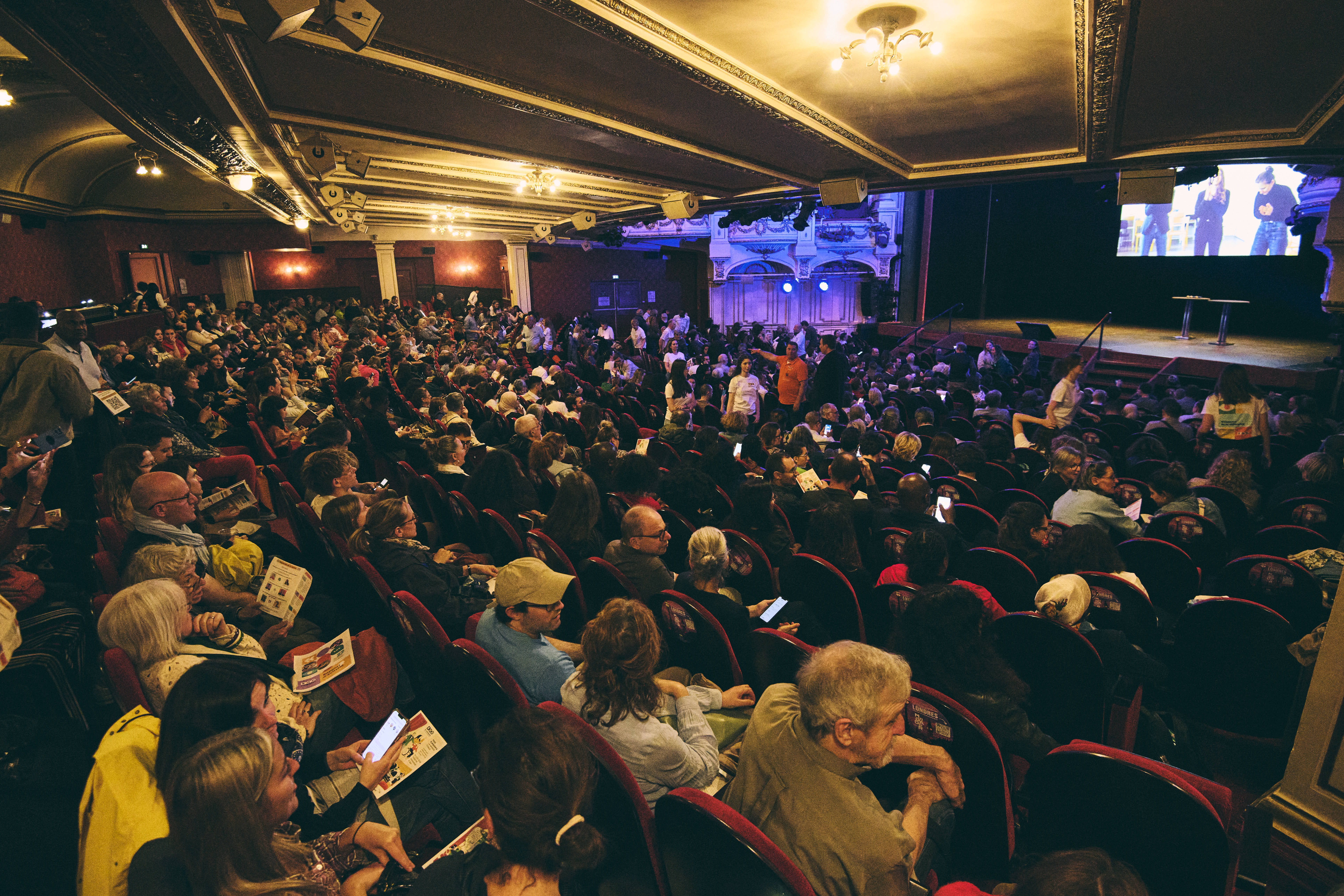 Le théâtre Mogador affichait complet lors de la finale de Tous Éloquents 2026